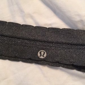 Dark heather grey lululemon headband